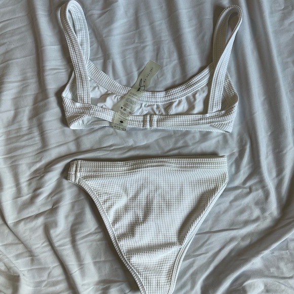 Are You Am I Maika Bikini Set - Picture 4 of 5